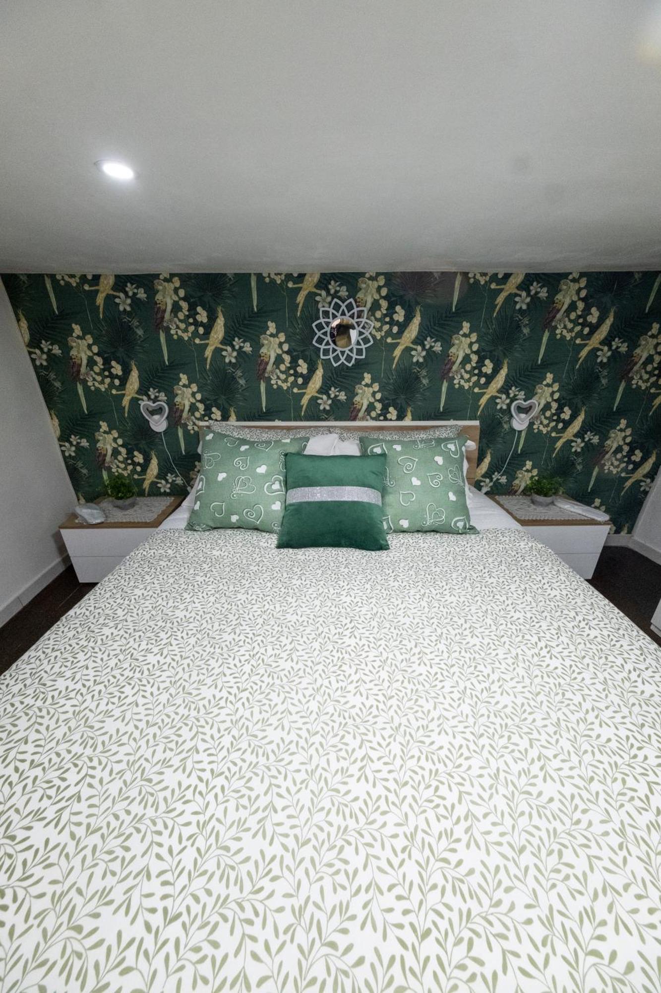 Green Center Valery Sweet House Napoli Bagian luar foto