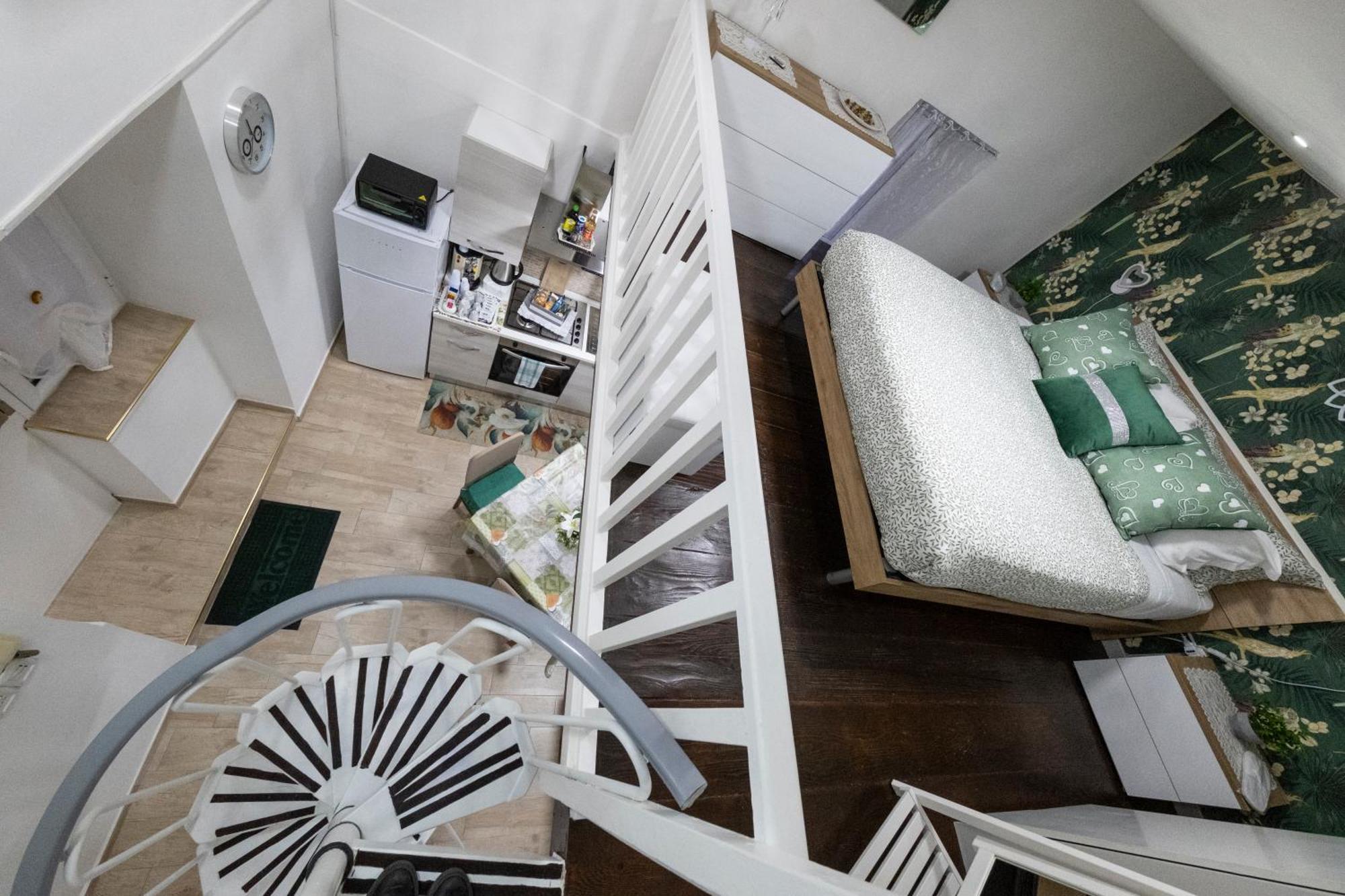 Green Center Valery Sweet House Napoli Bagian luar foto