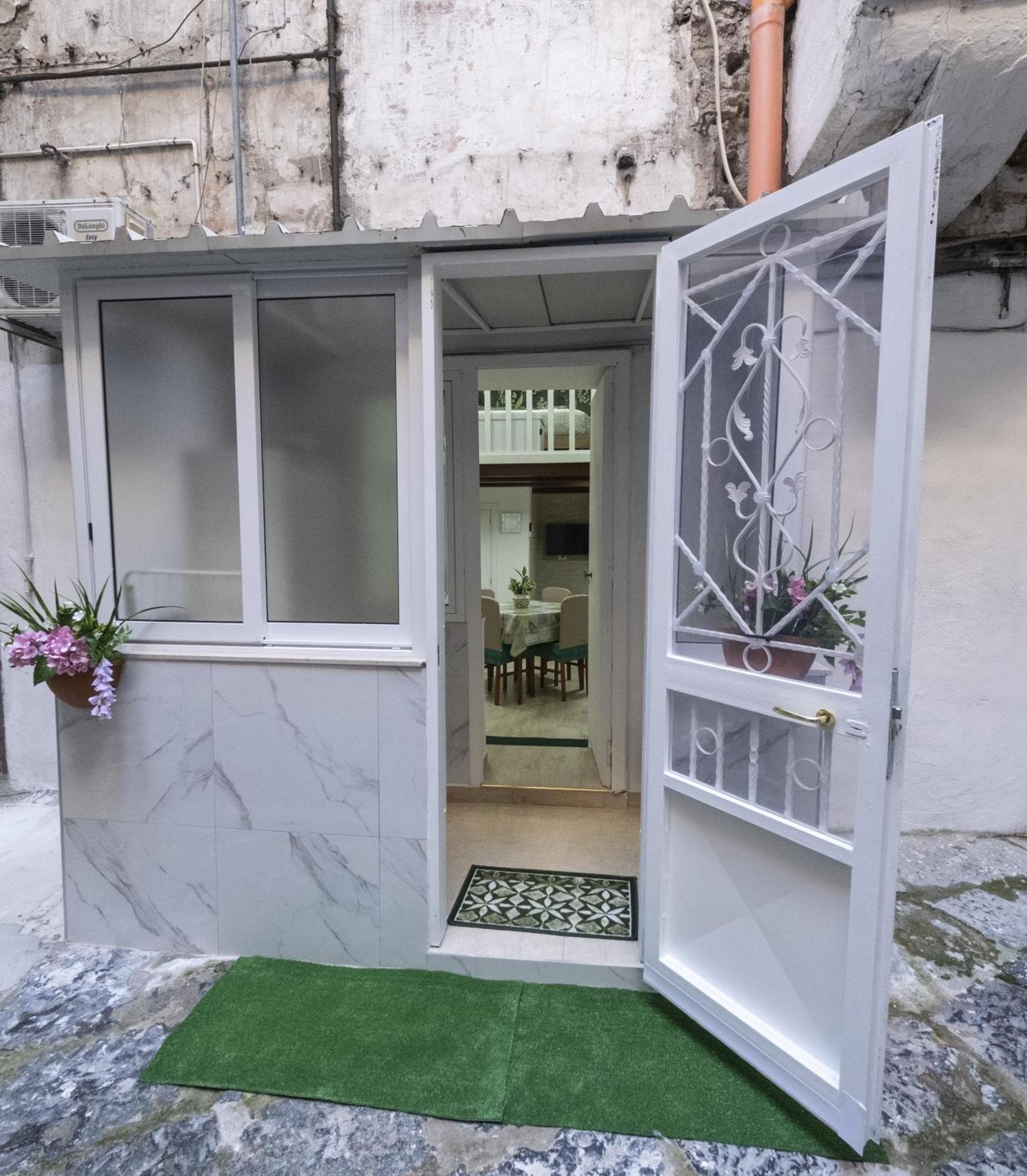 Green Center Valery Sweet House Napoli Bagian luar foto